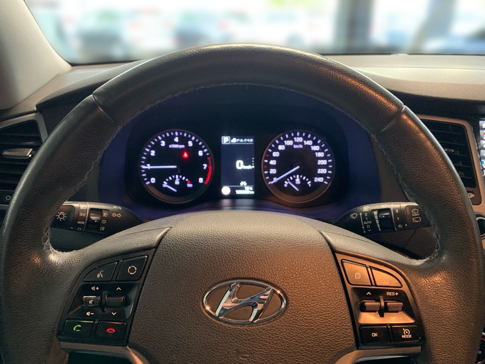 Fahrzeugabbildung Hyundai TUCSON 1.6 Turbo 7-DCT Premium 4WD Leder