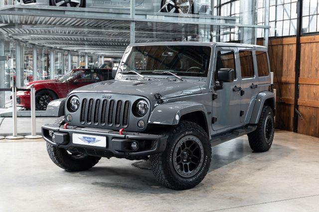 Jeep Wrangler Unlimited Sahara 2.8 TRD | Mopar OEM