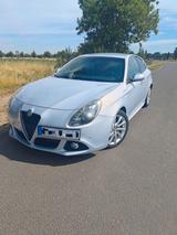 Alfa Romeo Giulietta 2.0 JTDM 16V  Bi Xenon PDC hinden Vorn - Alfa Romeo Giulietta: 2.0