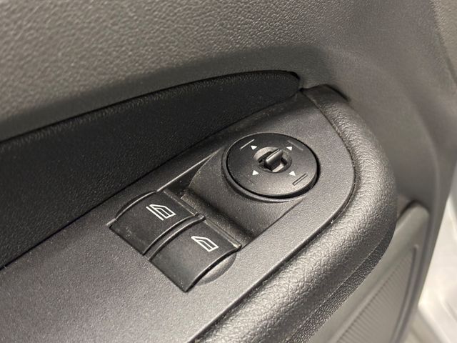 Ford FOCUS TURNIER 1.6 TREND/ AUTOM. / 63.000KM/ 1.HA Ford FOCUS TURNIER 1.6 TREND/ AUTOM. / 63.000KM/ 1.HA