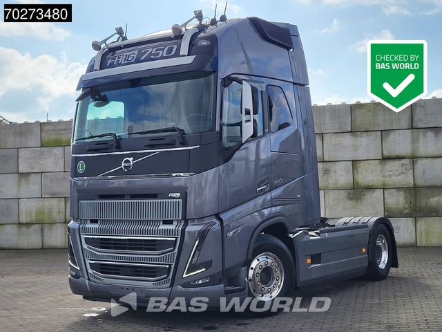 Volvo FH16 750 4X2 XL 2x Tanks Standklima ACC Alcoa's