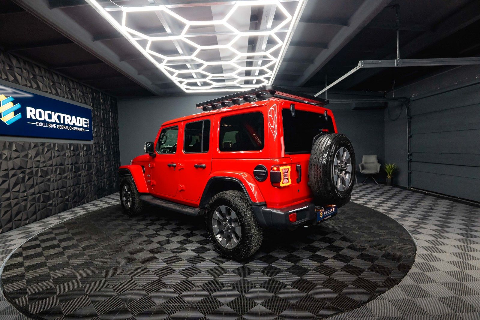 Fahrzeugabbildung Jeep Wrangler Unlimited Sahara OVERLAND 4x4 *LED*ACC*