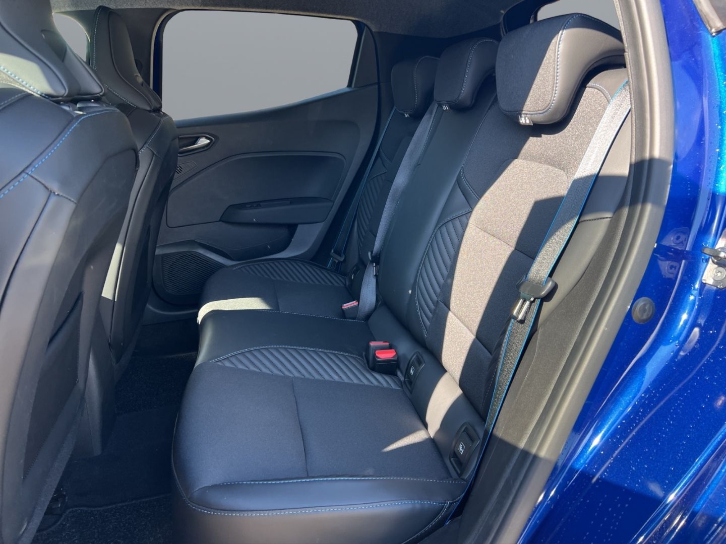 Fahrzeugabbildung Renault Clio V Esprit Alpine 1.0 TCe 90 EU6e Navi Digita