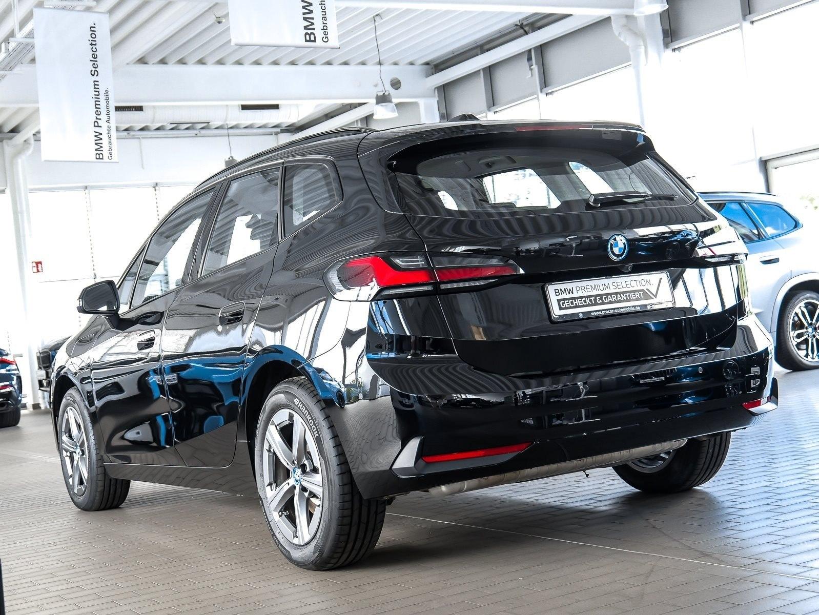 BMW 230e xDrive ActiveTourer AHK HeadUp 360 Grad ACC