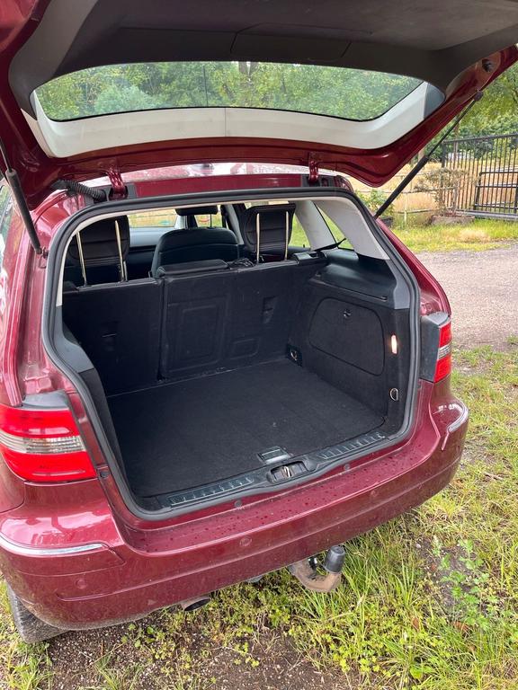 Mercedes-Benz B 200