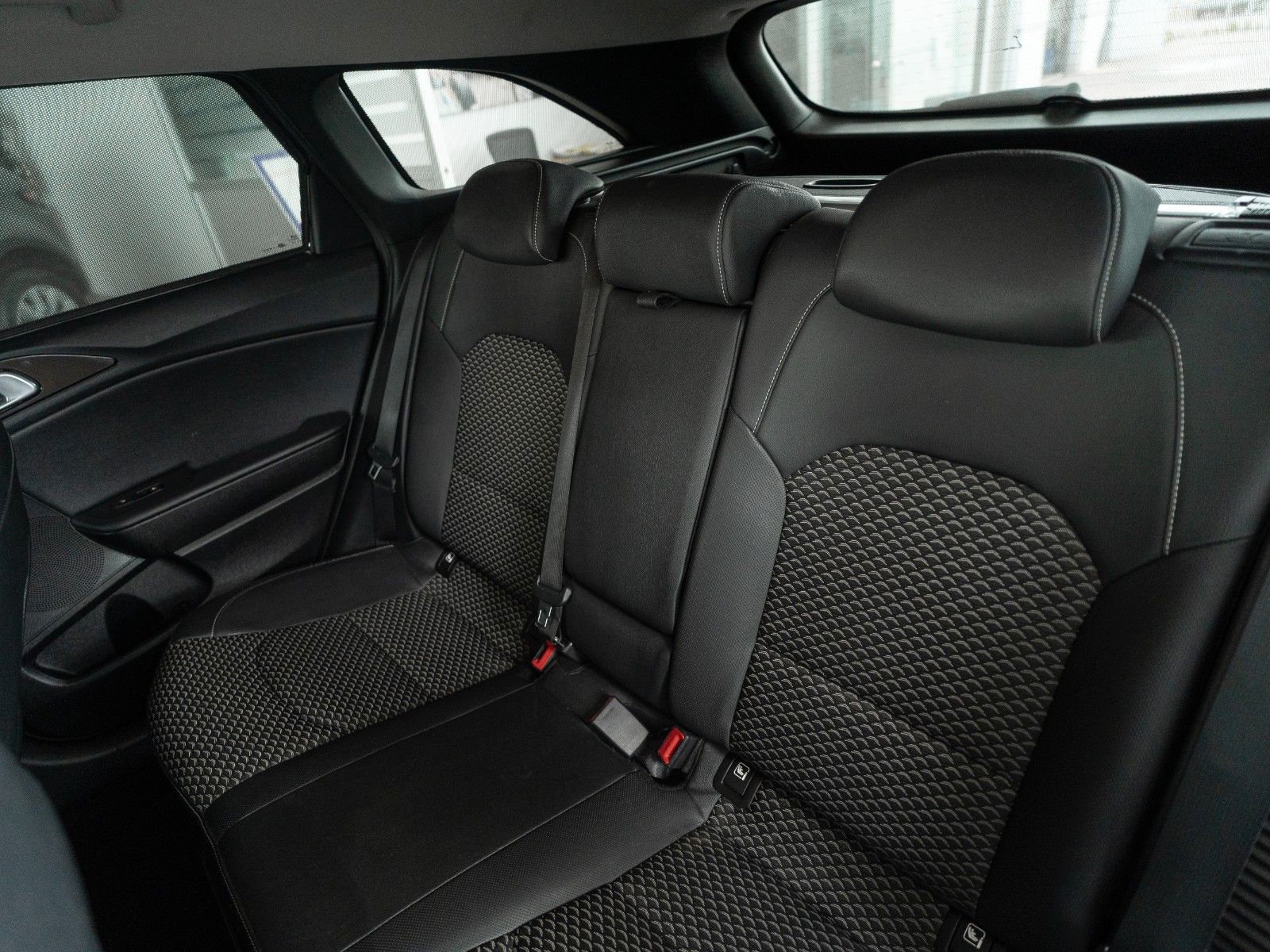 Fahrzeugabbildung Kia cee´d Sportswagon Spirit AUTOM./SITZHZG./KAMERA