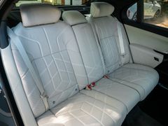 BMW M760 – 28 / 32