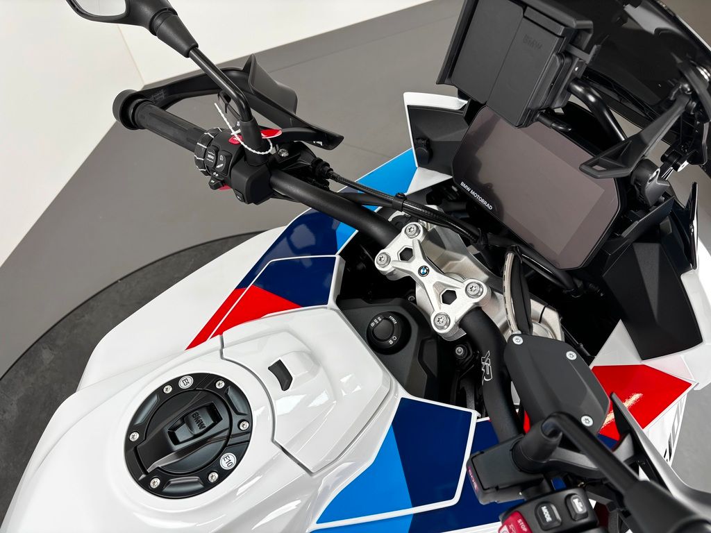Fahrzeugabbildung BMW S 1000 XR *M-PAKET *SCHMIEDERÄDER *SERVICE NEU