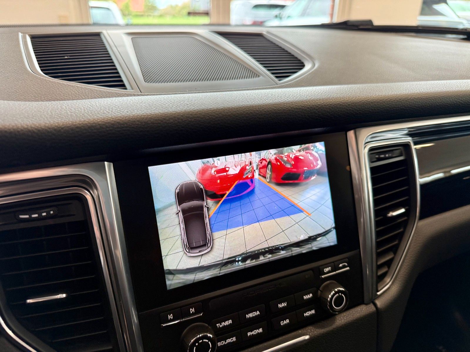 Fahrzeugabbildung Porsche Macan S Panorama/Kamera/DAB/20Zoll/APPROVED