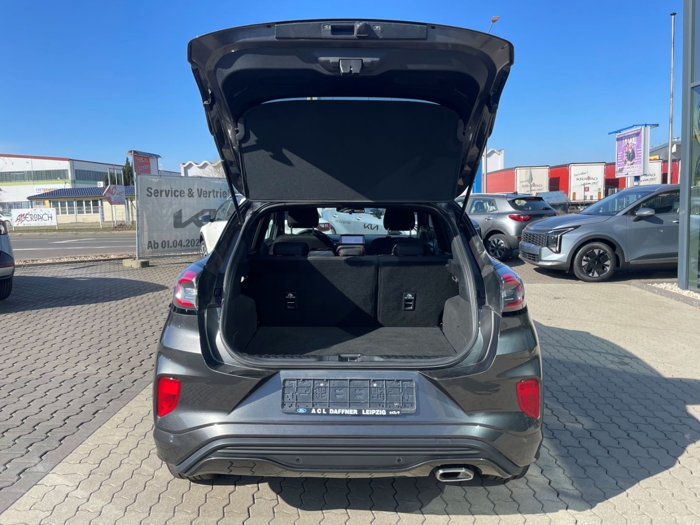 Fahrzeugabbildung Ford Puma ST-Line VerkehrszeichenERK Kamera DAB Navi