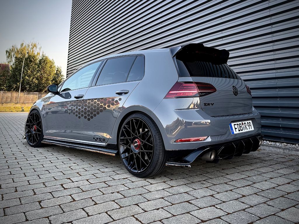 Image of Volkswagen Golf