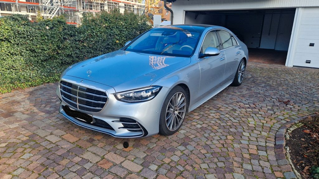 Image of Mercedes-Benz S 400