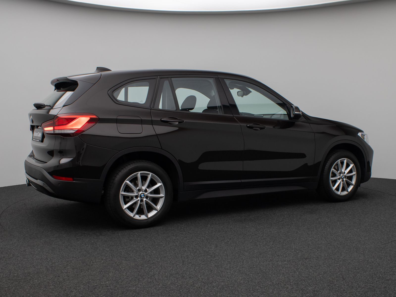 Fahrzeugabbildung BMW X1 sD18i Panorama DAB Navi Geschwindigkeitsreg