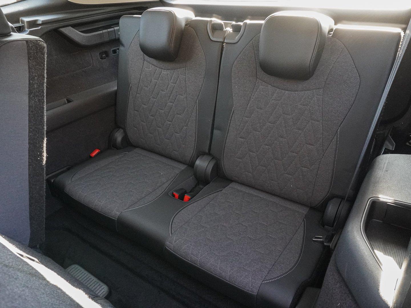 Volkswagen Tayron 1.5 eTSI DSG Life 7 SITZE 360-KAMERA AHK