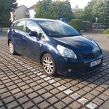 Toyota Verso 2.2l D-4D Life Automatik Life - blaue Toyota Verso