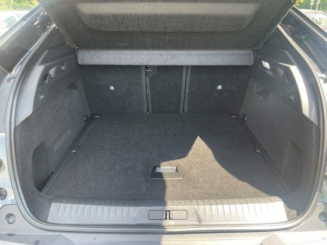 Fahrzeugabbildung Peugeot 3008 Allure MildHybrid 145 E-DSC6