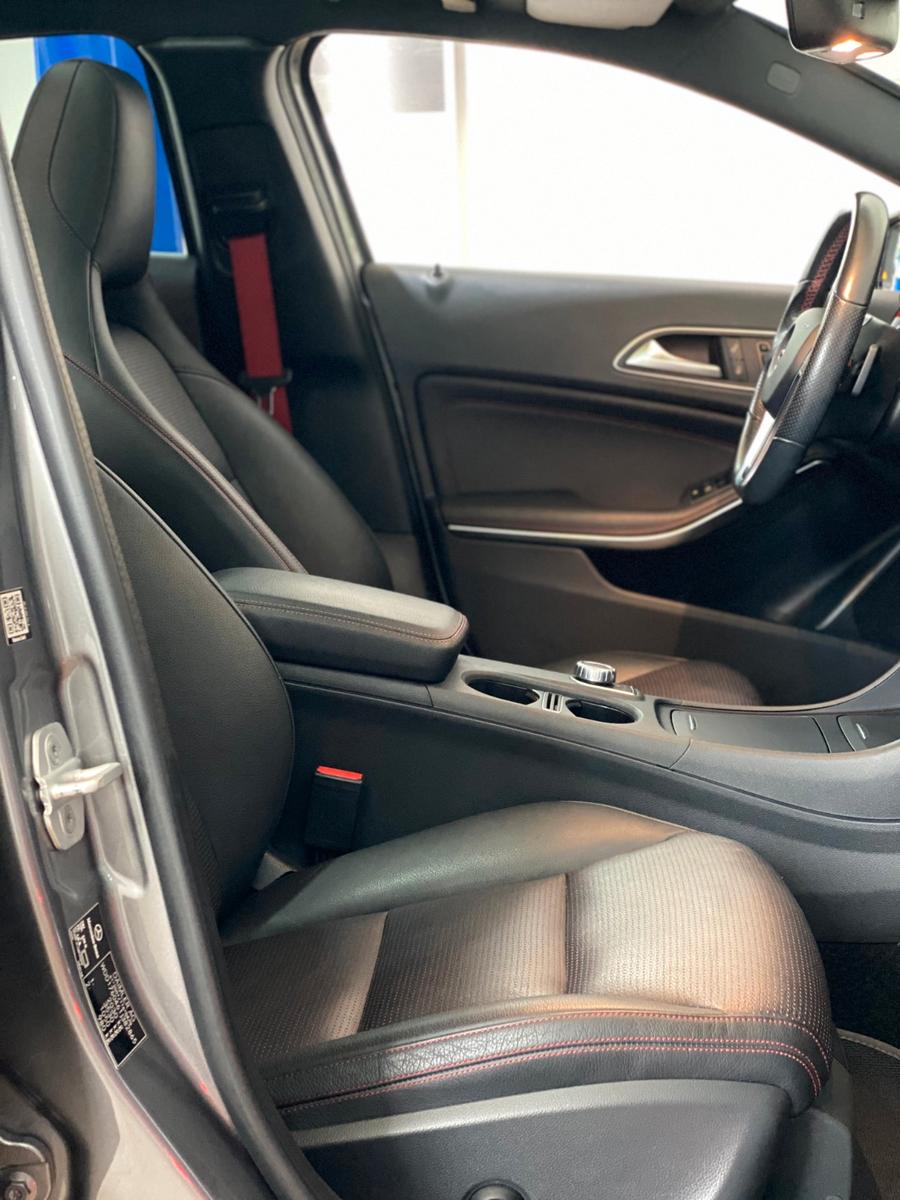 Mercedes-Benz A 250 AMG Line*4M*Pano*Keyless*Sport*Exklusiv P*