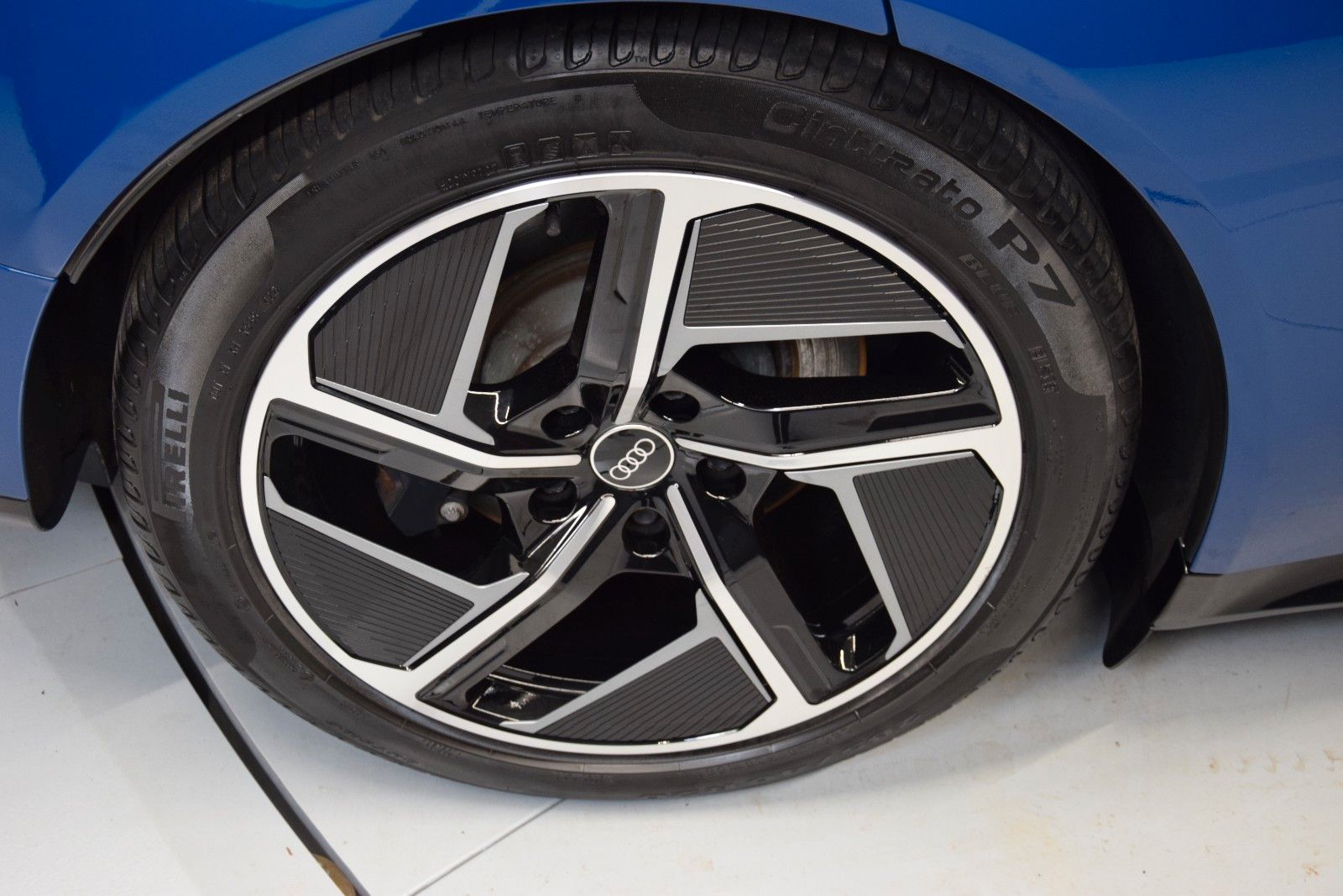 Fahrzeugabbildung Audi e-tron GT quattro Leder Panorama ACC HeadUp B&O