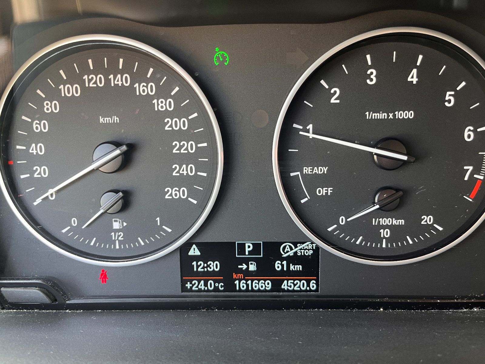 Fahrzeugabbildung BMW 118 1 Limousine 5-trg. 118 i Advantage Automatik