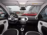 Renault Twingo Techno Electric NAVI+PDC+RFK+SHZ - scheckheftgepflegte Renault Twingo