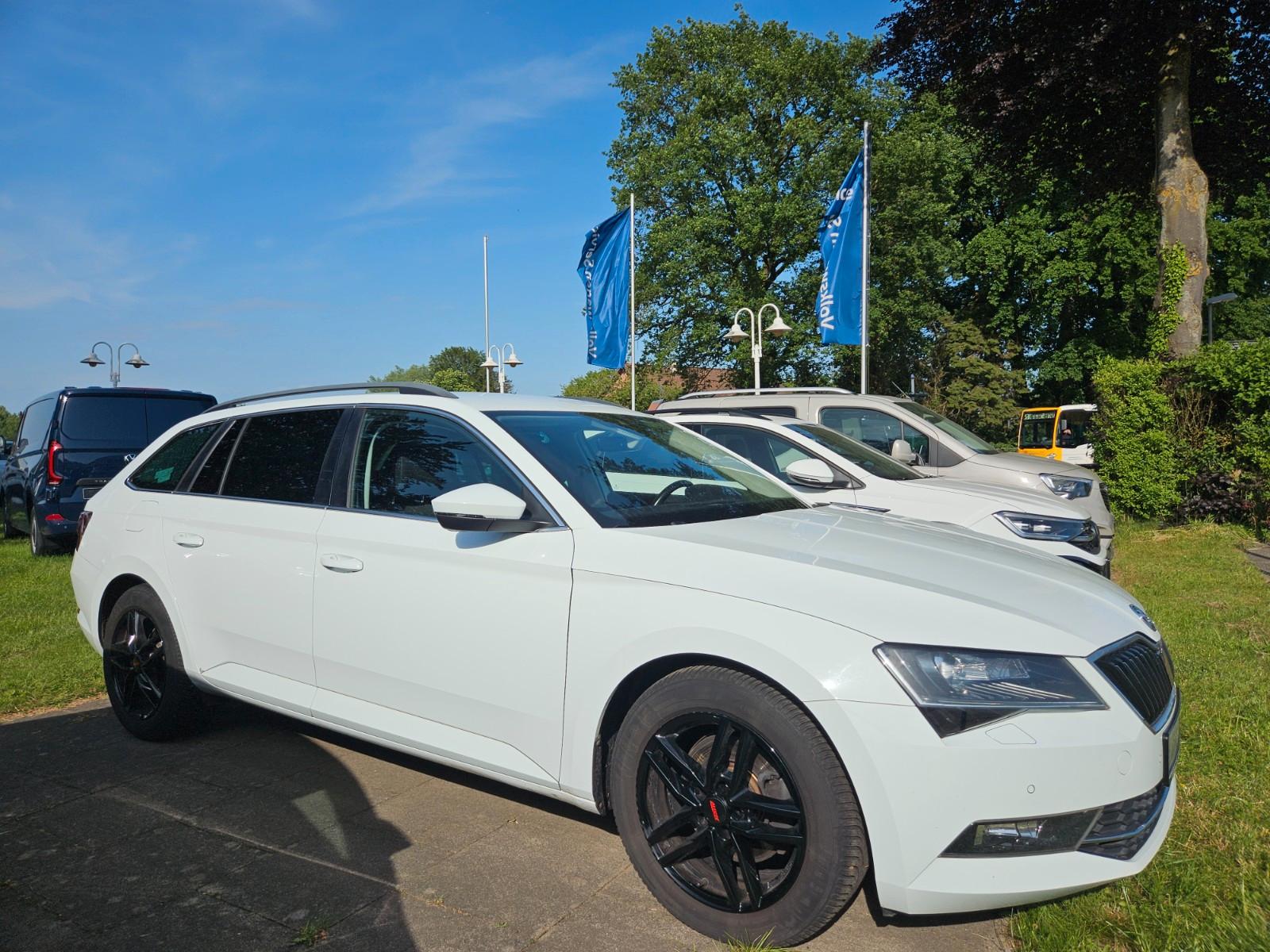 Skoda Superb Combi Ambition- AHK, Standhz, Navi