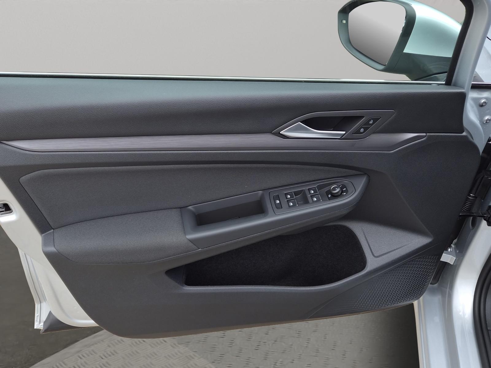 Volkswagen Golf VIII Lim. Style *LED*Navi*App-Connect*, миниатюра 21