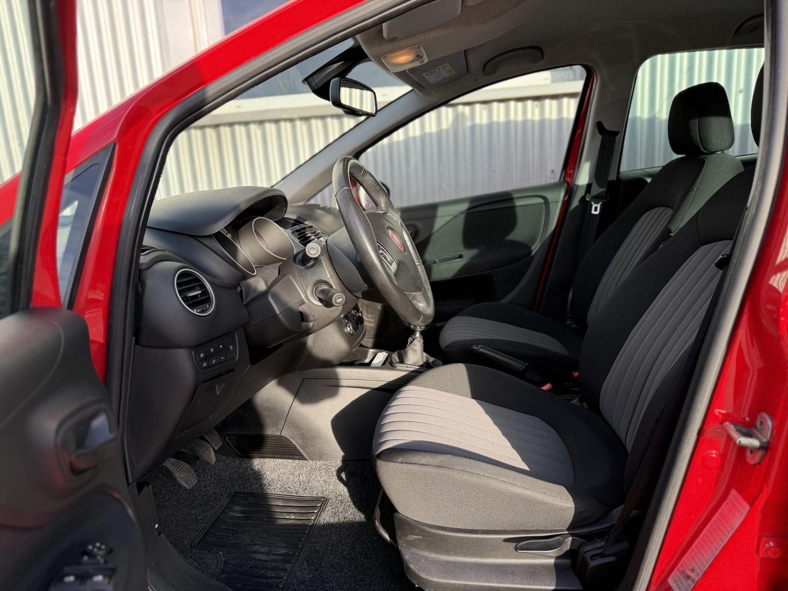 Fiat Punto More (2017-->) Klimaautomatik Sitzheizung