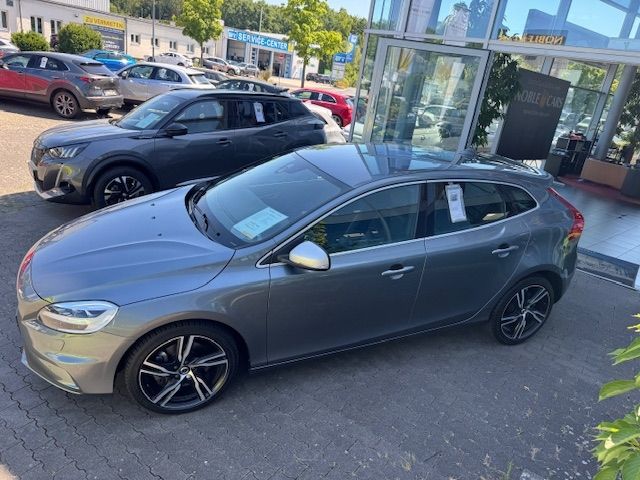 Fahrzeugabbildung Volvo V40 R-Design KLIMA LED NAVI ALU