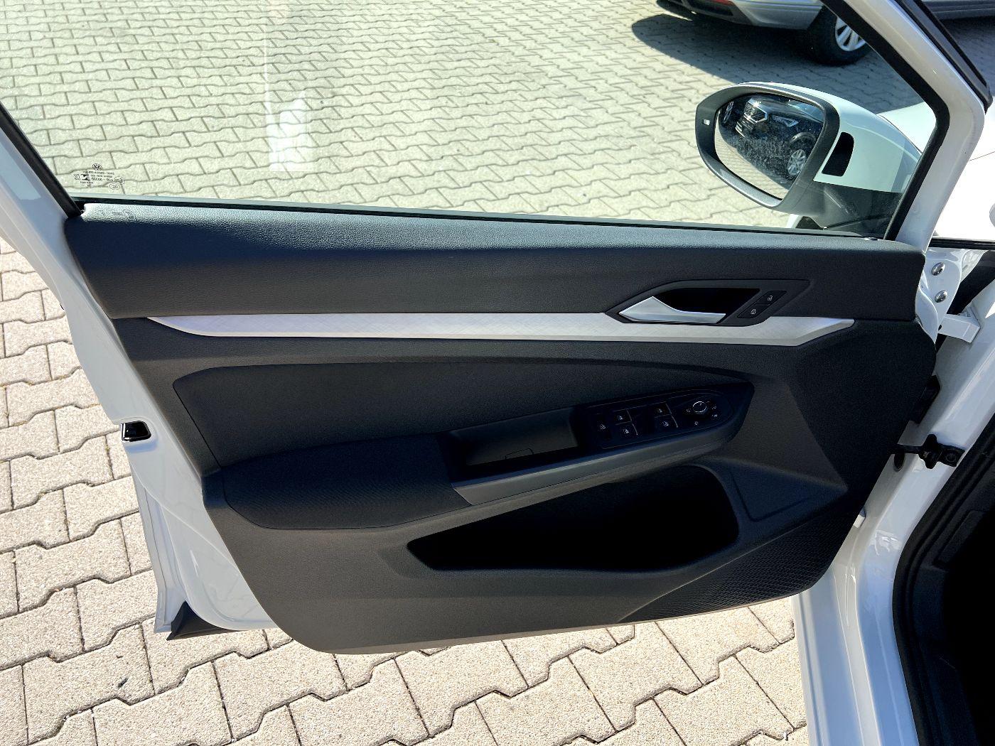 Volkswagen Golf VIII Variant 2.0 TDI Life *LED Navi ACC SHZ, миниатюра 10