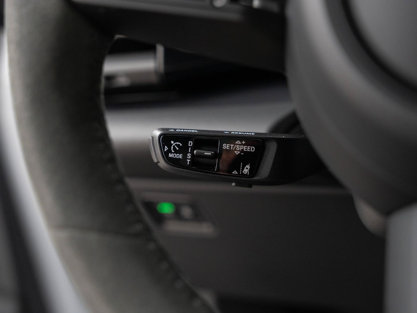 Porsche Macan Electric Turbo Burmester HeadUp InnoDrive foto 25