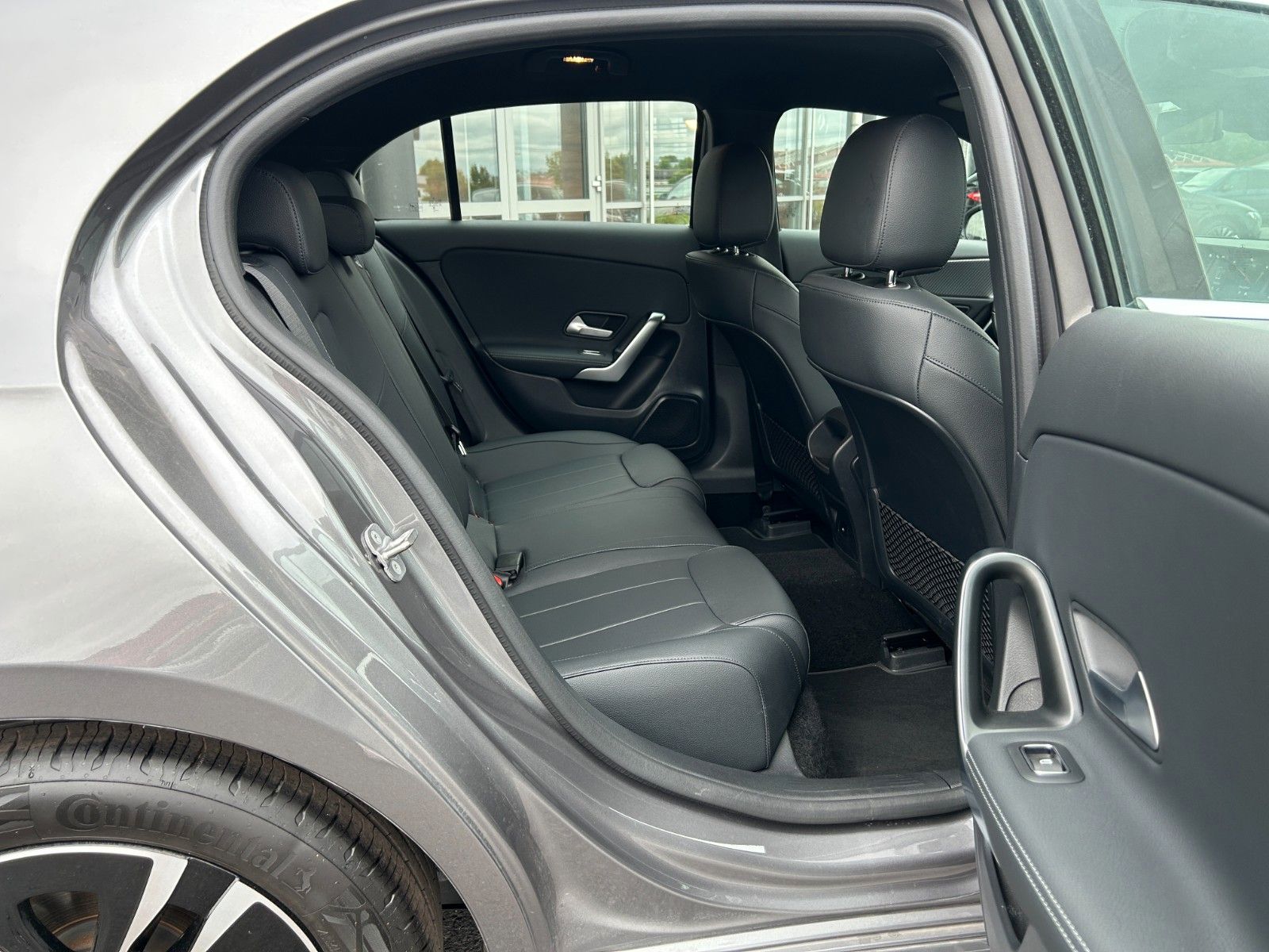 Fahrzeugabbildung Mercedes-Benz A 180 Progressive+RKamera+LED+IHC+Digital+