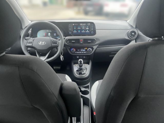 Fahrzeugabbildung Hyundai i10 Trend MJ25 1.0 A/T Klimaautomatik Navi Apple
