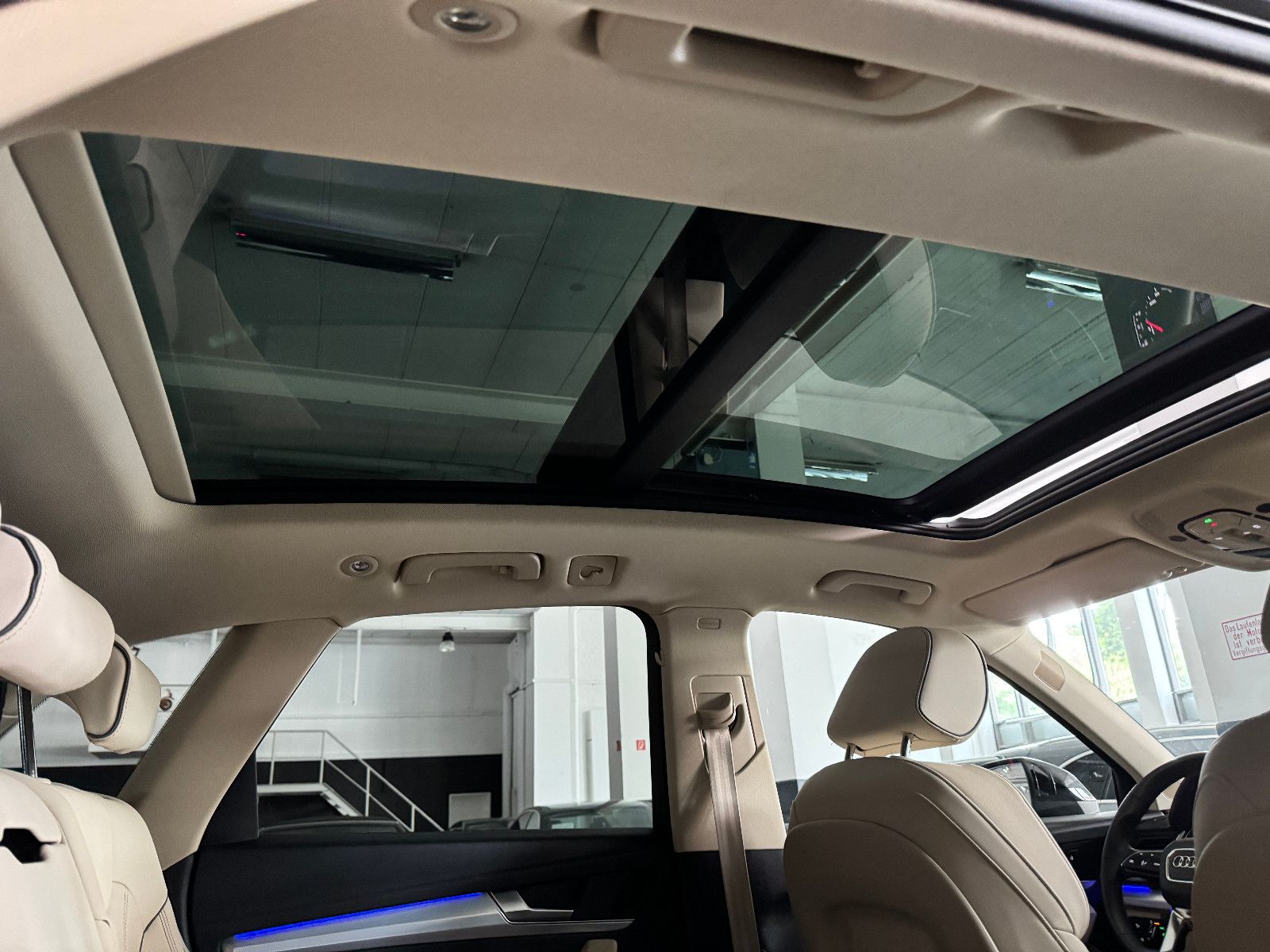 Fahrzeugabbildung Audi Q5 TDI 4X4 ADVANCED SPORT PANO MATRIX B&0 VOLL