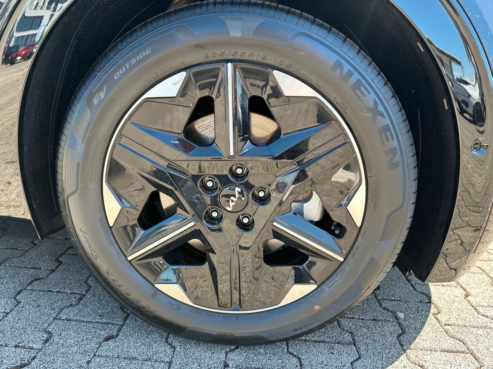Fahrzeugabbildung Kia EV6 FL EARTH 84 RWD WP CO AS SD DR