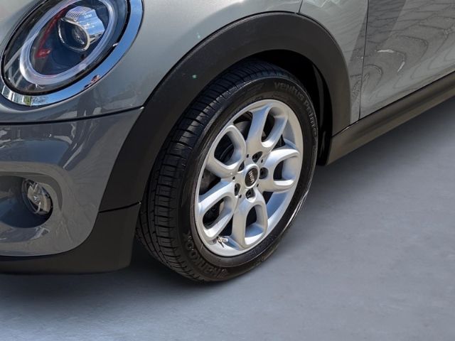 Fahrzeugabbildung MINI One +RADIO+KLIMA+LED+PDC+TEMPOMAT+BT+UVM+