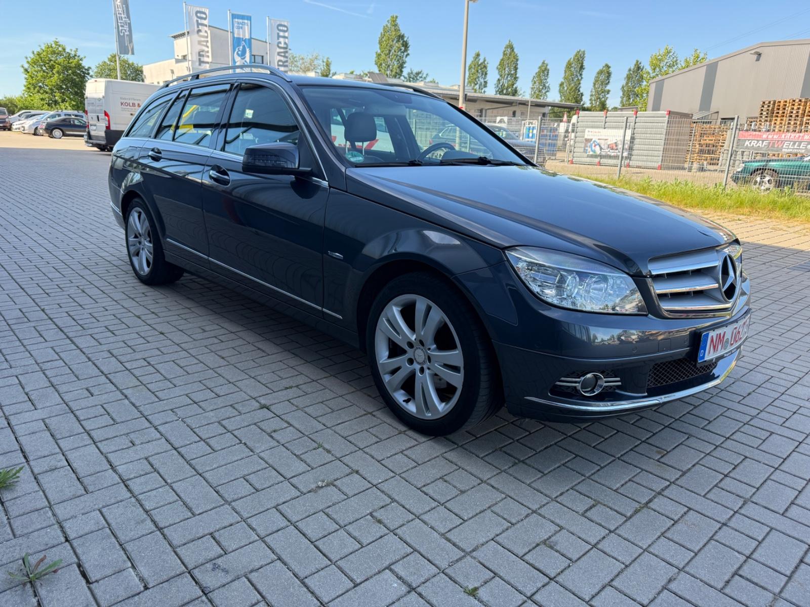 Mercedes-Benz C 200 CGI T BlueEFFICIENCY AVANTGARDE