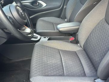 Toyota Yaris - 7