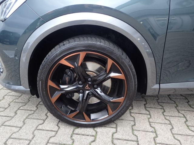 Fahrzeugabbildung CUPRA Formentor VZ 4Drive AHK Fahrassistenz-Paket XL L