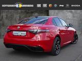 Alfa Romeo Giulia Intensa 2.0 Turbo 280 PS AT8 AD El. Fonds - Alfa Romeo Giulia mit Benzin-Antrieb: Automatik