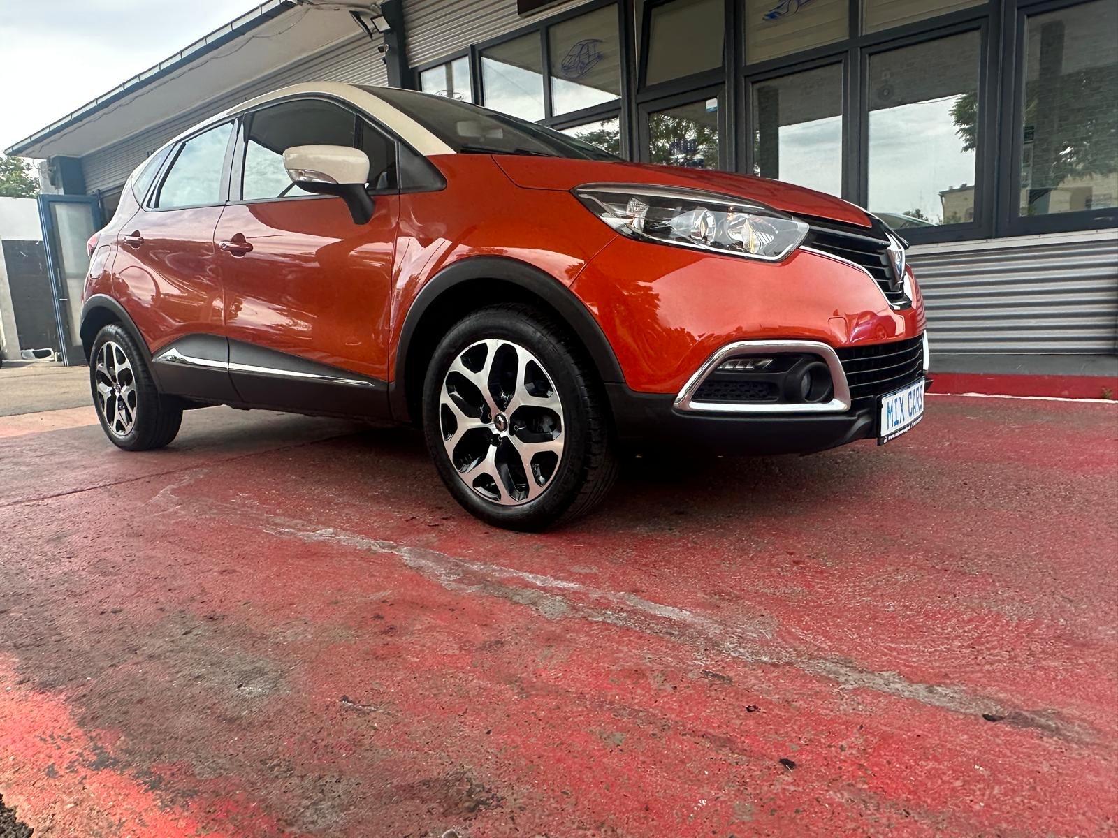 Renault Captur ENERGY TCe 120 EDC Intens*NAVI*SHZ*EU6