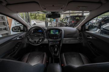 Bild 17 Ford Focus Turnier Titanium Navi Klimaauto. AHK 1,2T