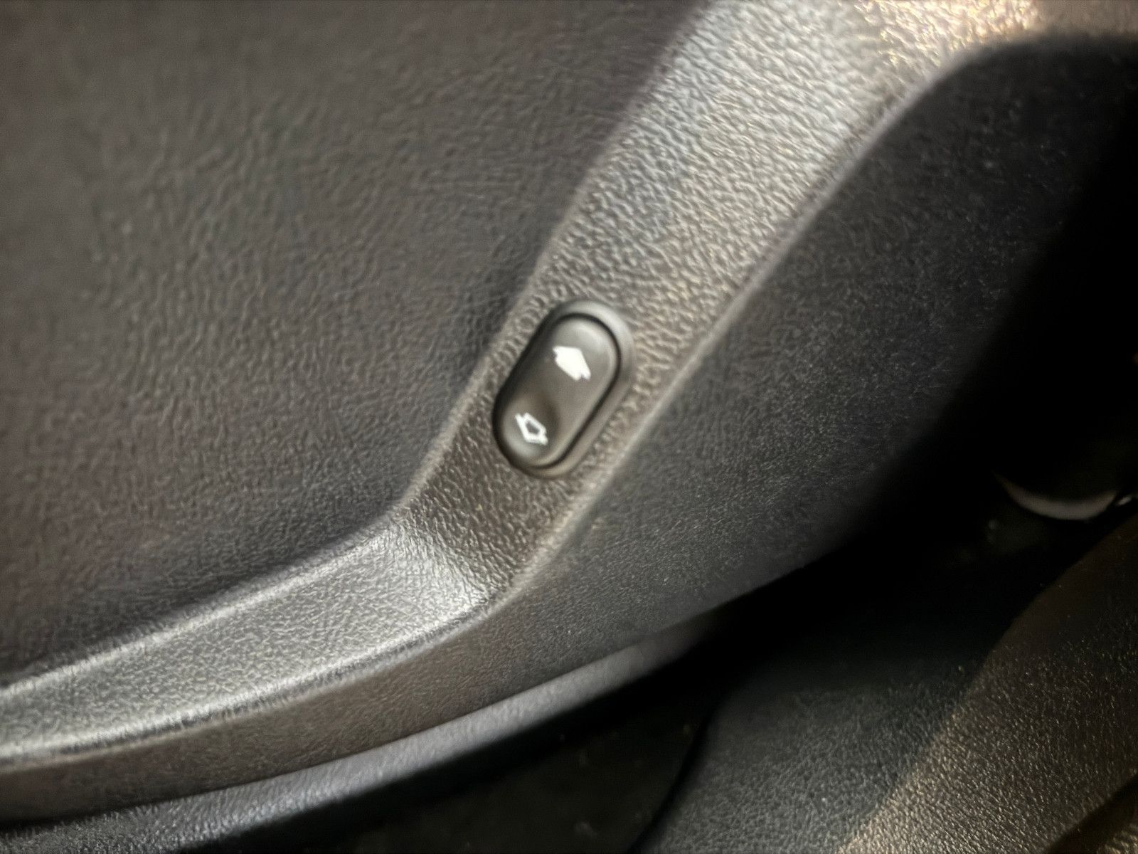 Fahrzeugabbildung Ford S-MAX AUTOMATIK SPORTPAKET TITANIUM X VOLL