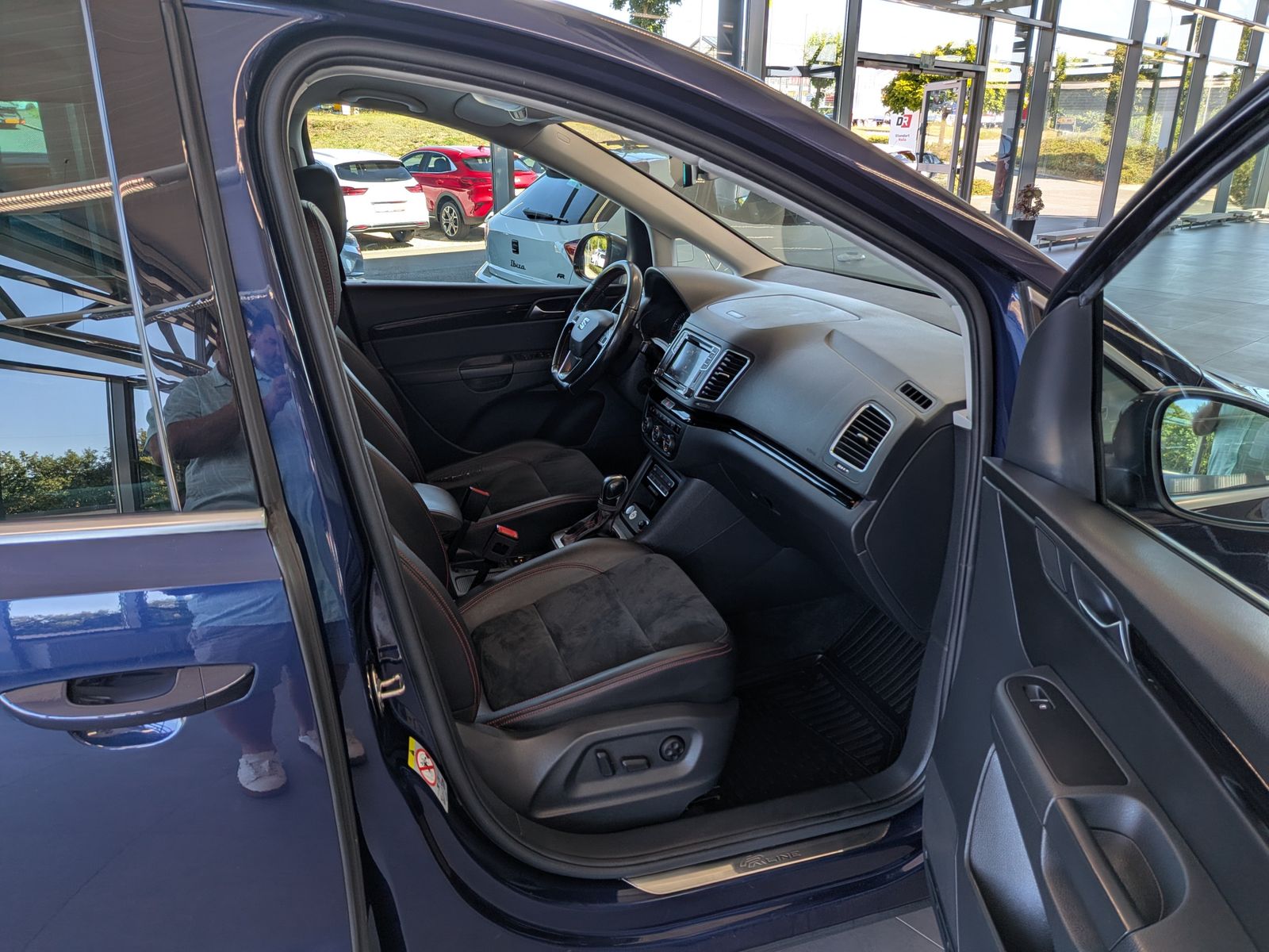 Fahrzeugabbildung SEAT Alhambra FR-Line Allrad BI-Xenon Cam 7-Sitz AHK