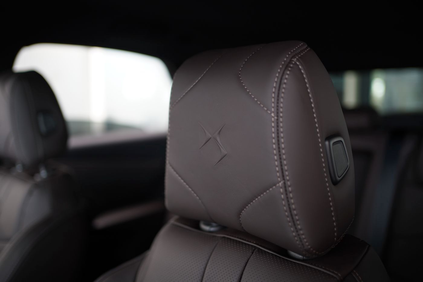 Fahrzeugabbildung DS Automobiles DS7 BlueHDi 130 EAT8 Antoine de Saint Exupéry