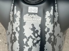 ROYAL ENFIELD New Himalayan 450 MANA BLACK ++ SOFORT VERFÜGBAR
