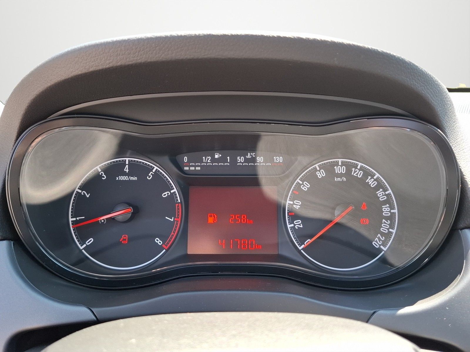 OPEL Corsa E 1.4 Edition / OPC-LINE / KLIMA / TEMPOMA - Image 12