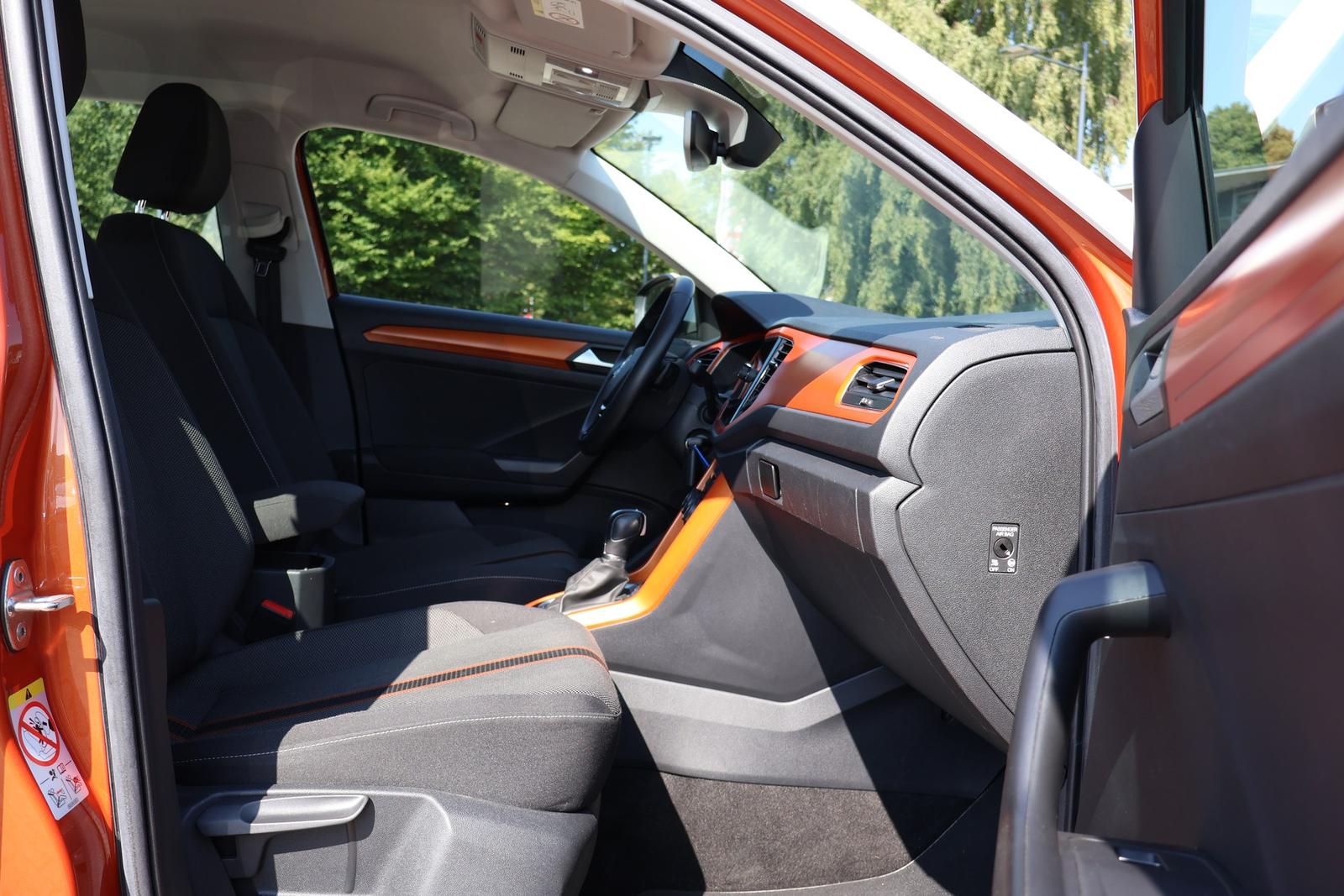 Volkswagen T-Roc 1.5 16V TSI Basis LED Sitzheizung DAB PDC