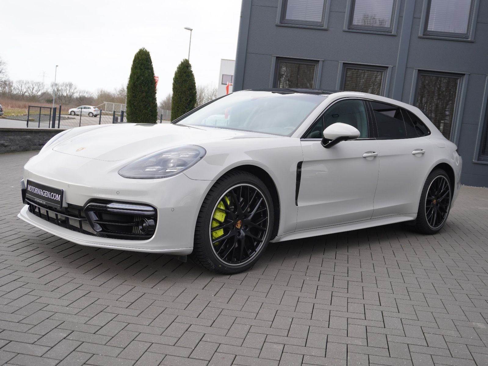 Fahrzeugabbildung Porsche Panamera Sport Turismo 4 E-Hybrid