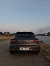Porsche Macan Turbo Turbo - Porsche Macan von privat