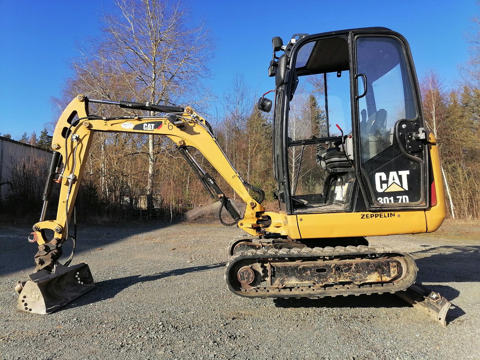 CAT 301.7D SW 3x Löffel